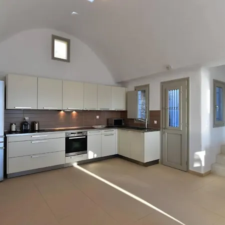 Triad Villas - Panoramic Three With Helipad *