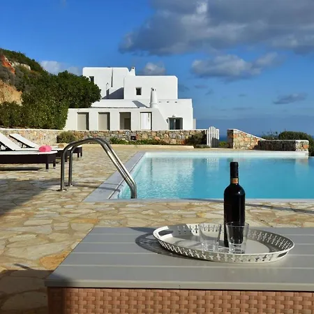 Vila Triad Villas - Panoramic Three With Helipad